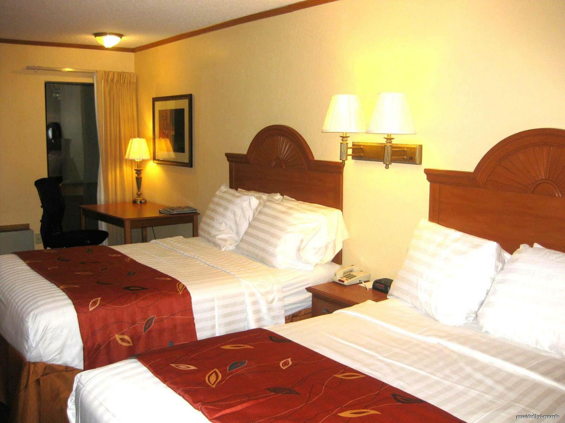 Surestay By Western Kansas Country North Hotel Kansas City