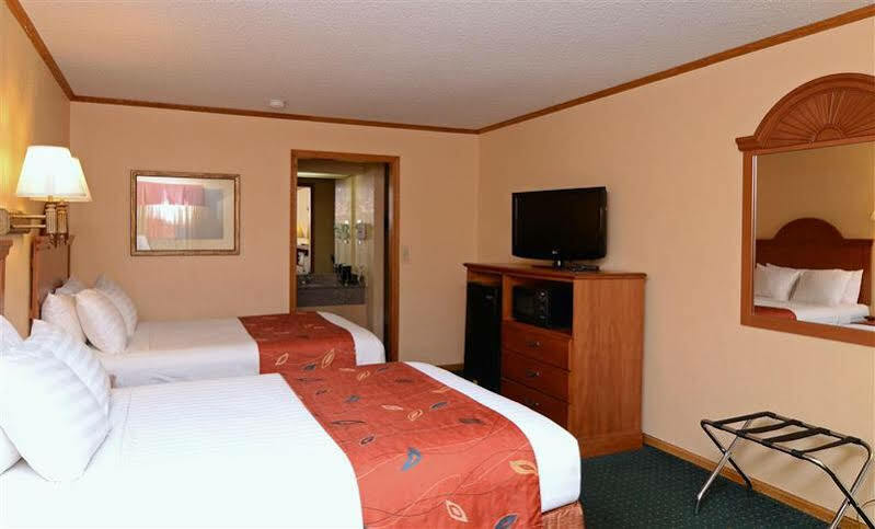 Hotel Surestay By Western Kansas Country North Kansas City